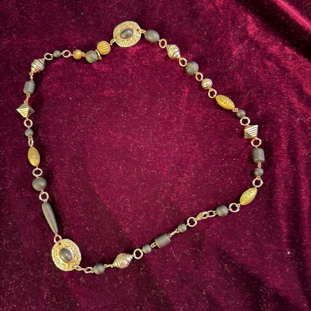 Chic Gold and Black Beaded Necklace